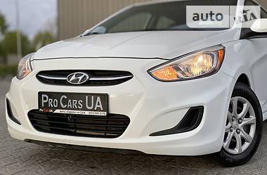 Хетчбек Hyundai Accent 2015 в 