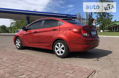 Седан Hyundai Accent 2011 в Кривом Роге