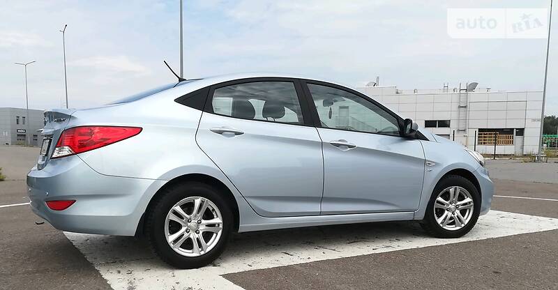 Седан Hyundai Accent 2011 в Києві