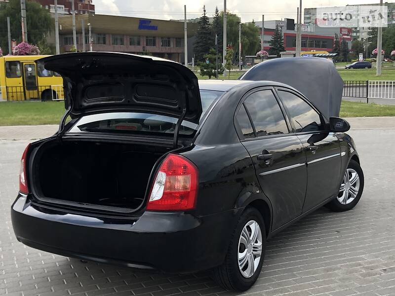 Седан Hyundai Accent 2008 в Львове