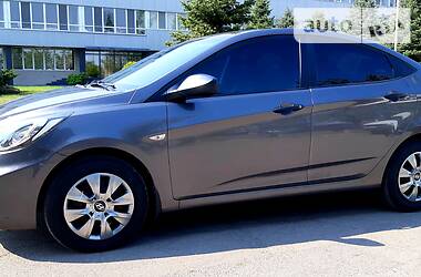 Седан Hyundai Accent 2012 в 