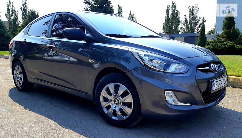 Седан Hyundai Accent 2012 в Дніпрі