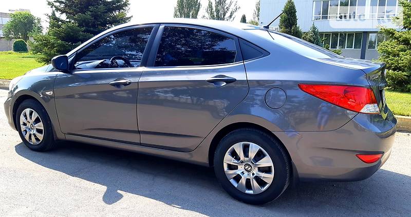 Седан Hyundai Accent 2012 в Дніпрі