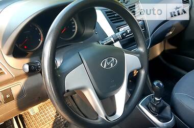 Седан Hyundai Accent 2012 в 