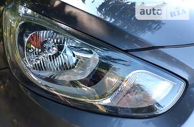 Седан Hyundai Accent 2012 в 