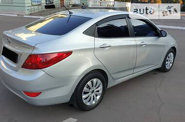 Седан Hyundai Accent 2012 в Каменском