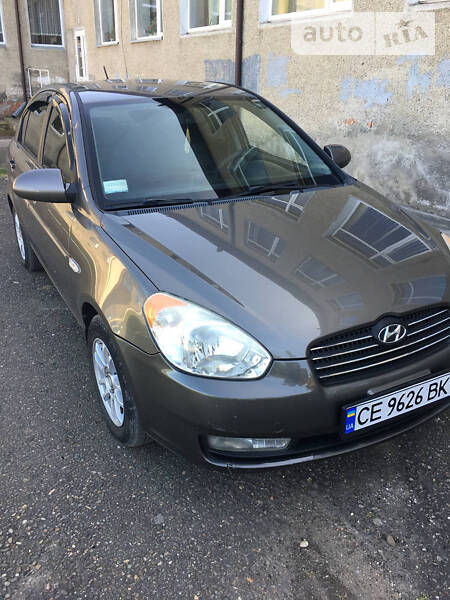 Хэтчбек Hyundai Accent 2008 в Черновцах