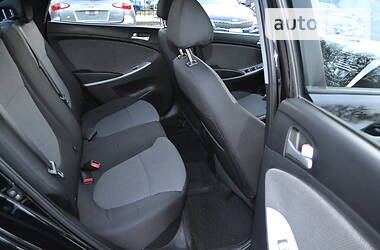 Седан Hyundai Accent 2014 в Маріуполі