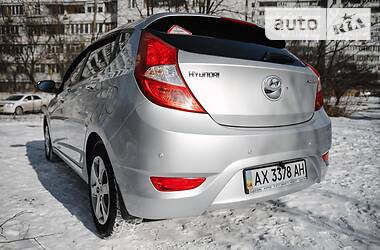 Хэтчбек Hyundai Accent 2012 в Харькове