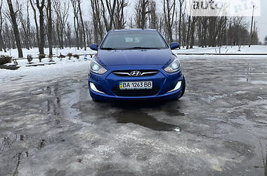 Хэтчбек Hyundai Accent 2012 в Кропивницком