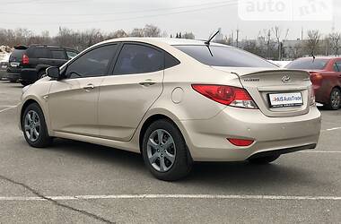 Седан Hyundai Accent 2011 в Киеве