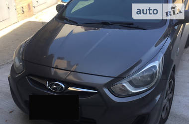 Седан Hyundai Accent 2013 в Киеве