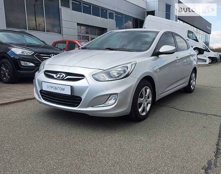 Седан Hyundai Accent 2012 в Киеве