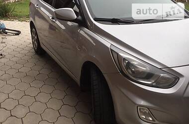 Седан Hyundai Accent 2012 в Мариуполе