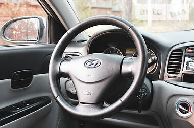 Седан Hyundai Accent 2007 в Киеве