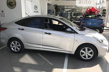 Седан Hyundai Accent 2013 в Херсоні