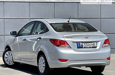 Седан Hyundai Accent 2012 в Одессе