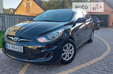 Хэтчбек Hyundai Accent 2013 в Киеве