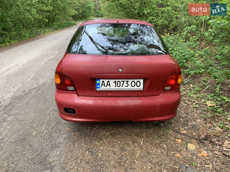 Седан Hyundai Accent 1995 в Києві