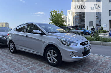 Седан Hyundai Accent 2012 в Києві