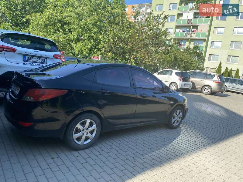 Седан Hyundai Accent 2013 в Полтаві