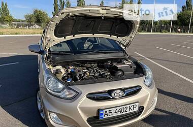 Седан Hyundai Accent 2012 в Кривому Розі