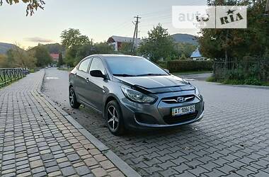 Седан Hyundai Accent 2012 в Косові