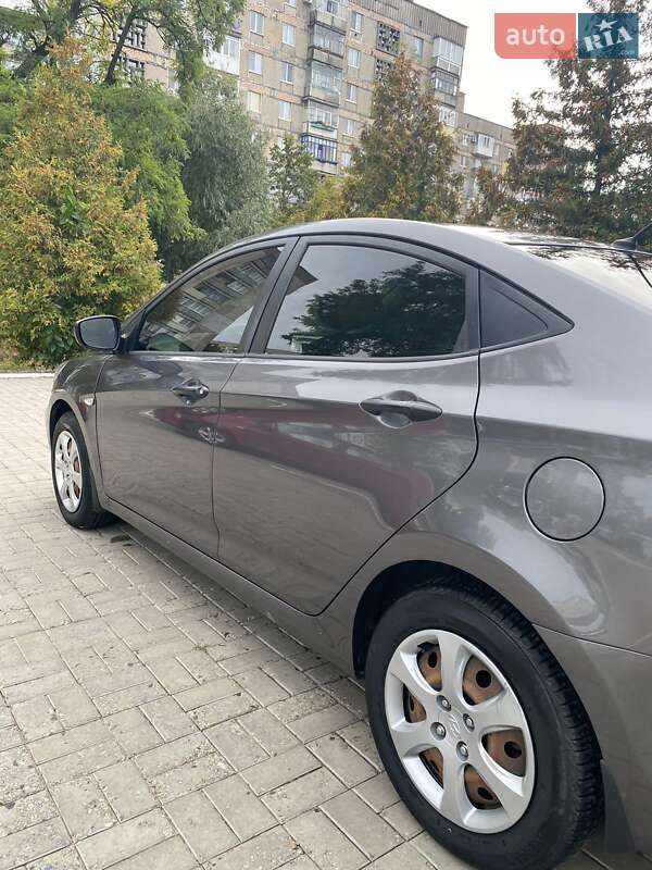 Седан Hyundai Accent 2011 в Кропивницькому