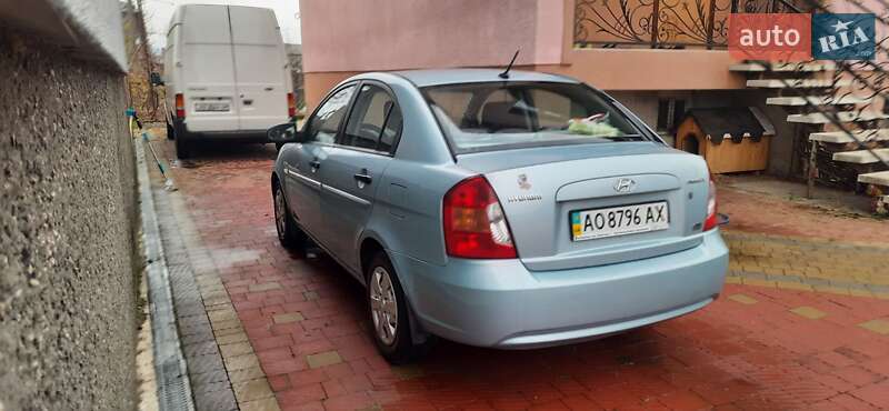 Седан Hyundai Accent 2008 в Сваляві