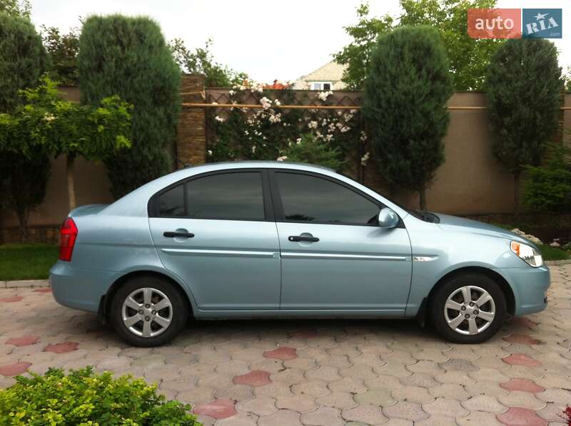 Седан Hyundai Accent 2008 в Херсоне
