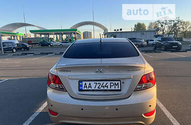 Седан Hyundai Accent 2012 в 