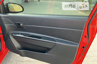 Хэтчбек Hyundai Accent 2008 в 