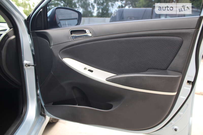 Седан Hyundai Accent 2012 в Харкові