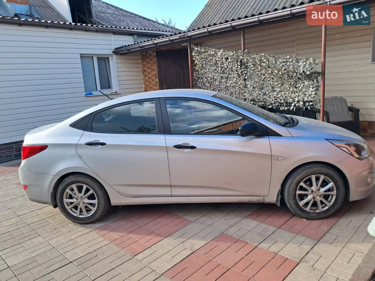 2016 Hyundai Accent - мініатюра 36