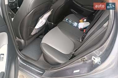 Хэтчбек Hyundai Accent 2014 в 