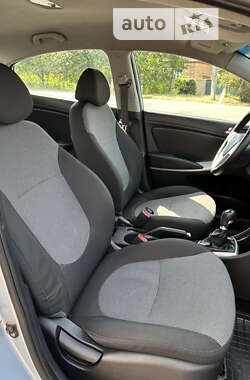 Седан Hyundai Accent 2011 в 