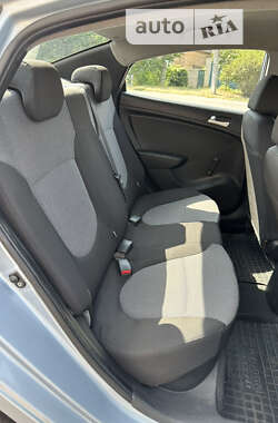 Седан Hyundai Accent 2011 в 