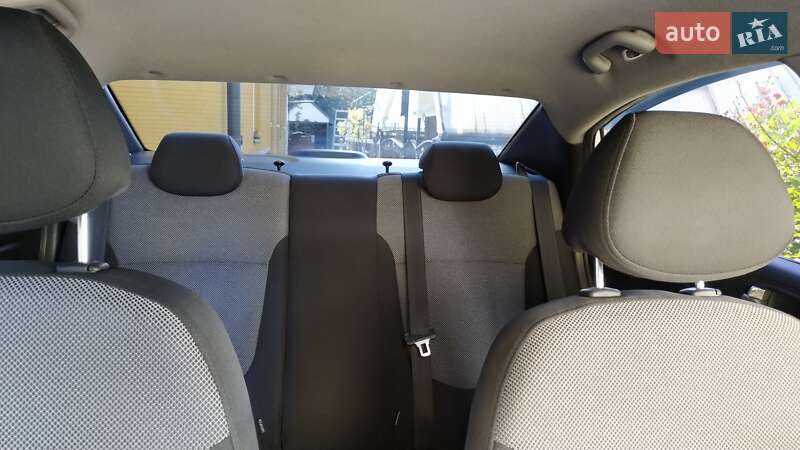 Седан Hyundai Accent 2012 в Костополе