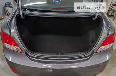 Седан Hyundai Accent 2012 в 