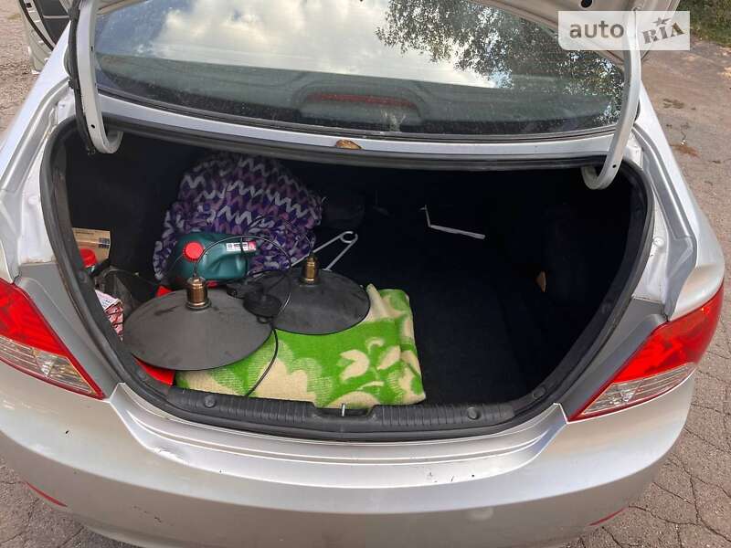 Седан Hyundai Accent 2013 в Кривому Розі