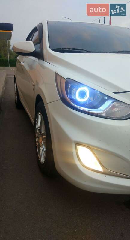 Седан Hyundai Accent 2011 в Вишгороді