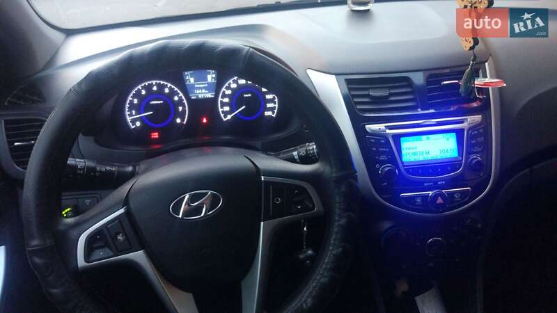 Седан Hyundai Accent 2011 в Вишгороді