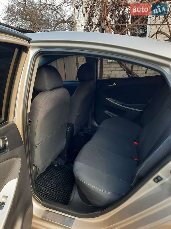 Седан Hyundai Accent 2011 в Балаклії