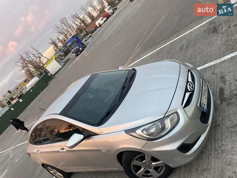 Седан Hyundai Accent 2013 в 