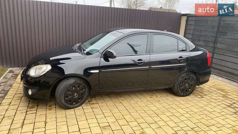 Седан Hyundai Accent 2008 в Ужгороде