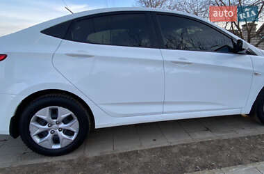 Седан Hyundai Accent 2016 в Одессе