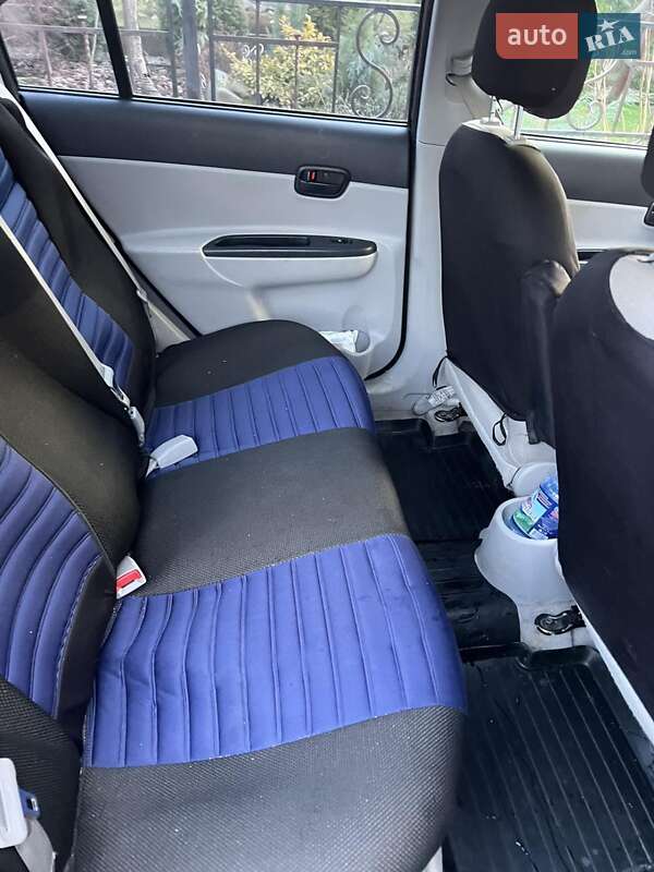 Седан Hyundai Accent 2008 в Иршаве