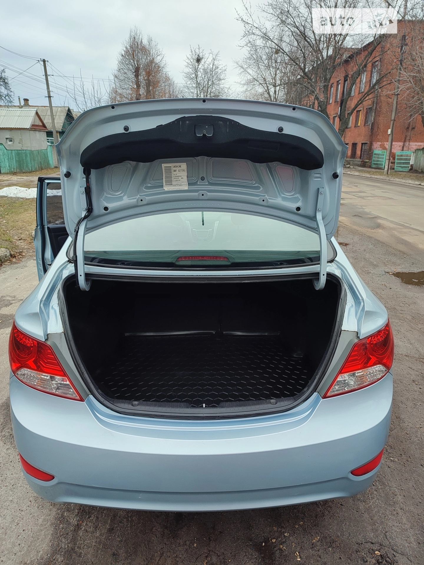 2011 Hyundai Accent - мініатюра 8