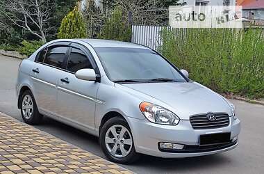 Hyundai Accent 2009