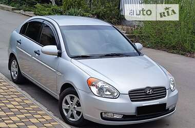 Hyundai Accent 2009